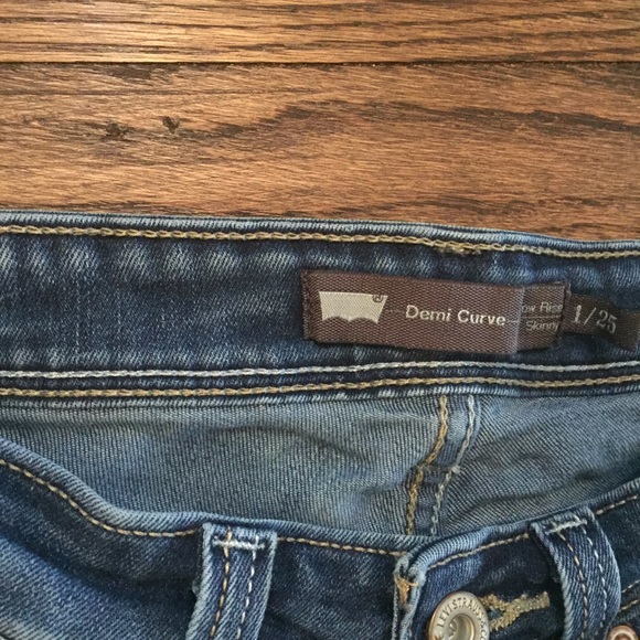 Levi’s Demi Curve Low Rise skinny jeans - Picture 3 of 4